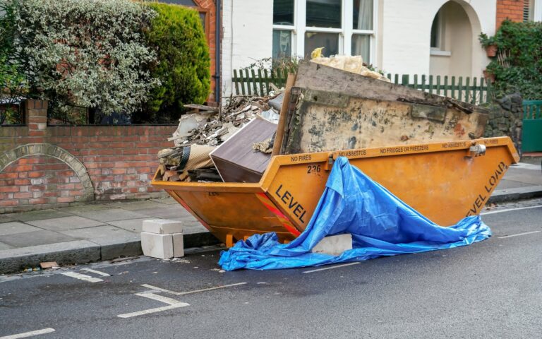 How to Avoid Common Mistakes When Hiring a Skip Bin?